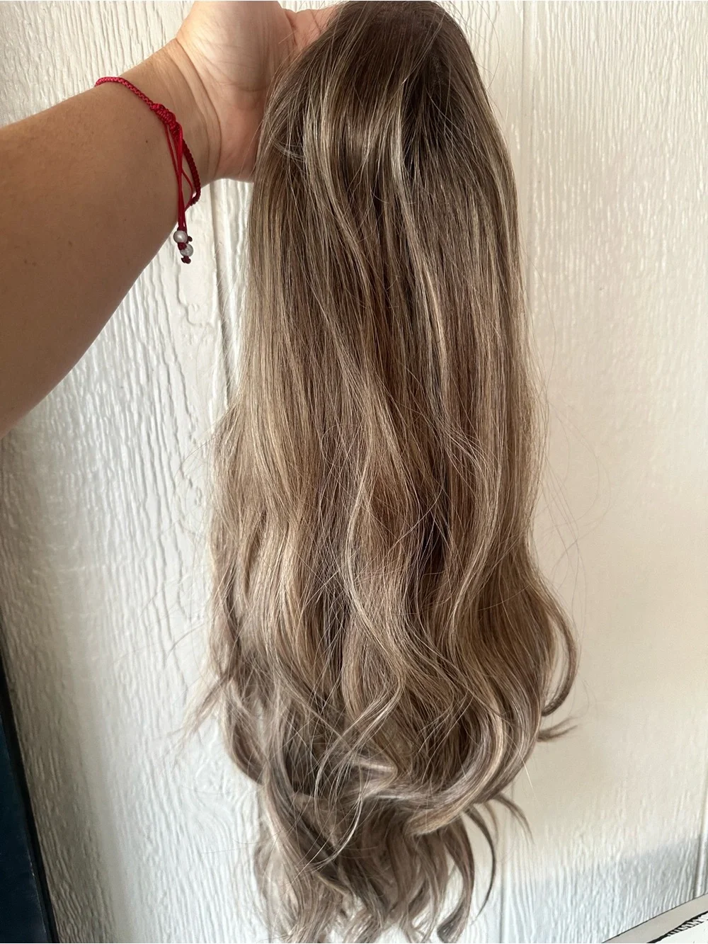 Long Wavy Blonde-Brown Blend Human Hair Wig – Natural Ash Blonde Highlights